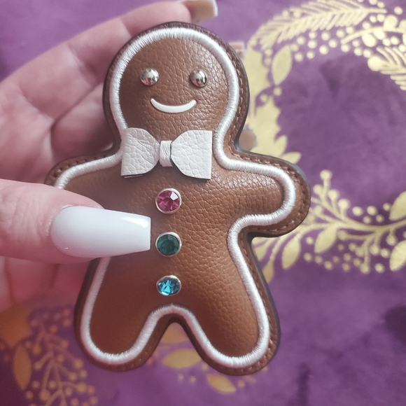 Kate Spade Pillow/ Puffy Gingerbread Man Keychain/Charm Christmas - Picture 4 of 8
